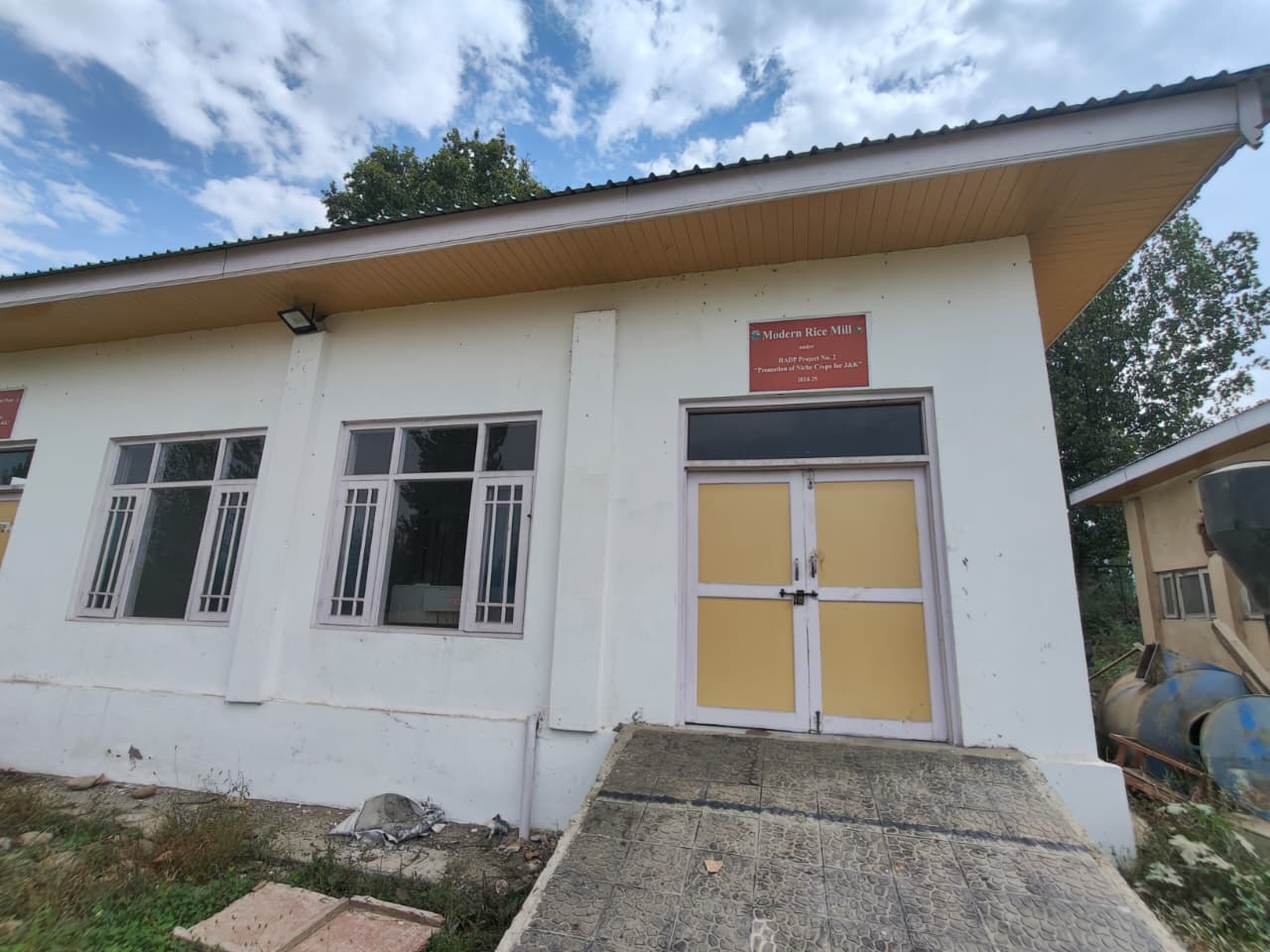  Process and handling unit of Mushkbudjhi at MRCFC Khudwani